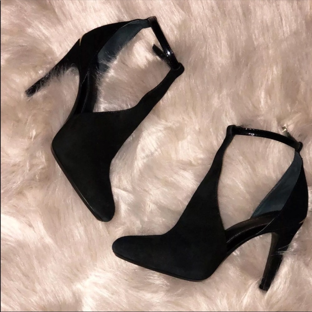 Calvin Klein booties 🎀